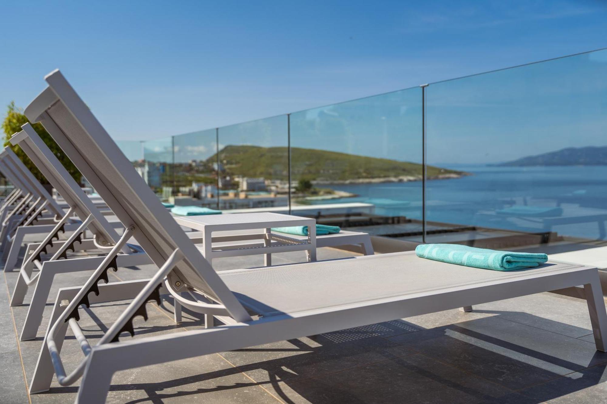 Glow Boutique Hotel & Suites Sarandë Eksteriør bilde